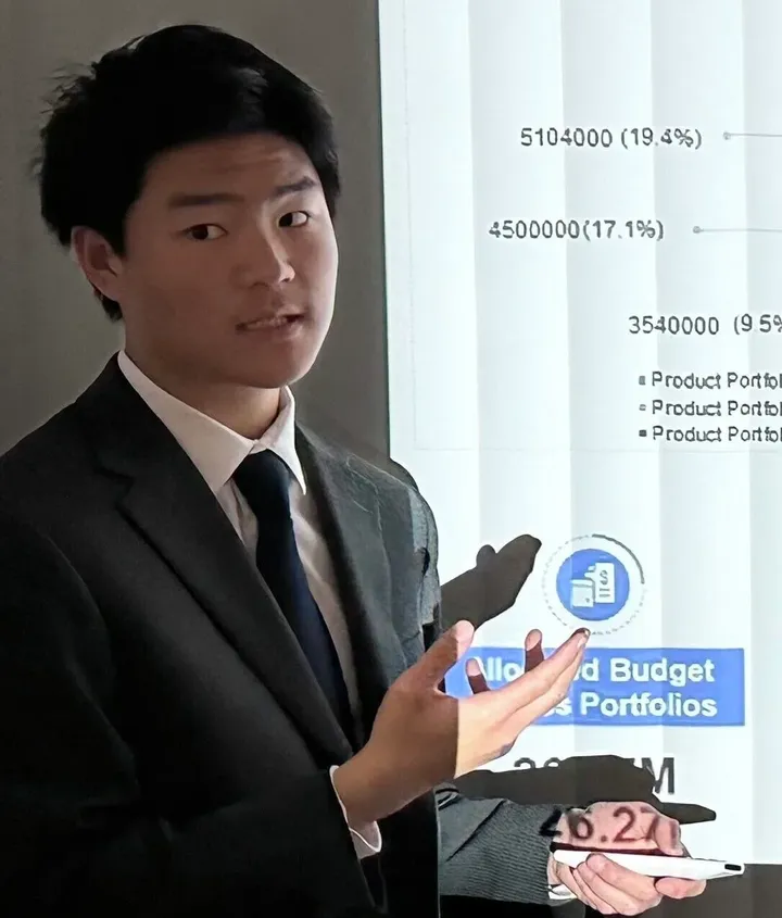 Presenting portfolio research